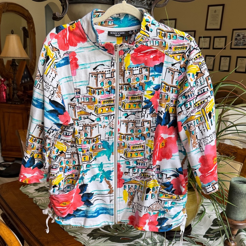Knit chic 🏖️Vibrant Patterned Jacket